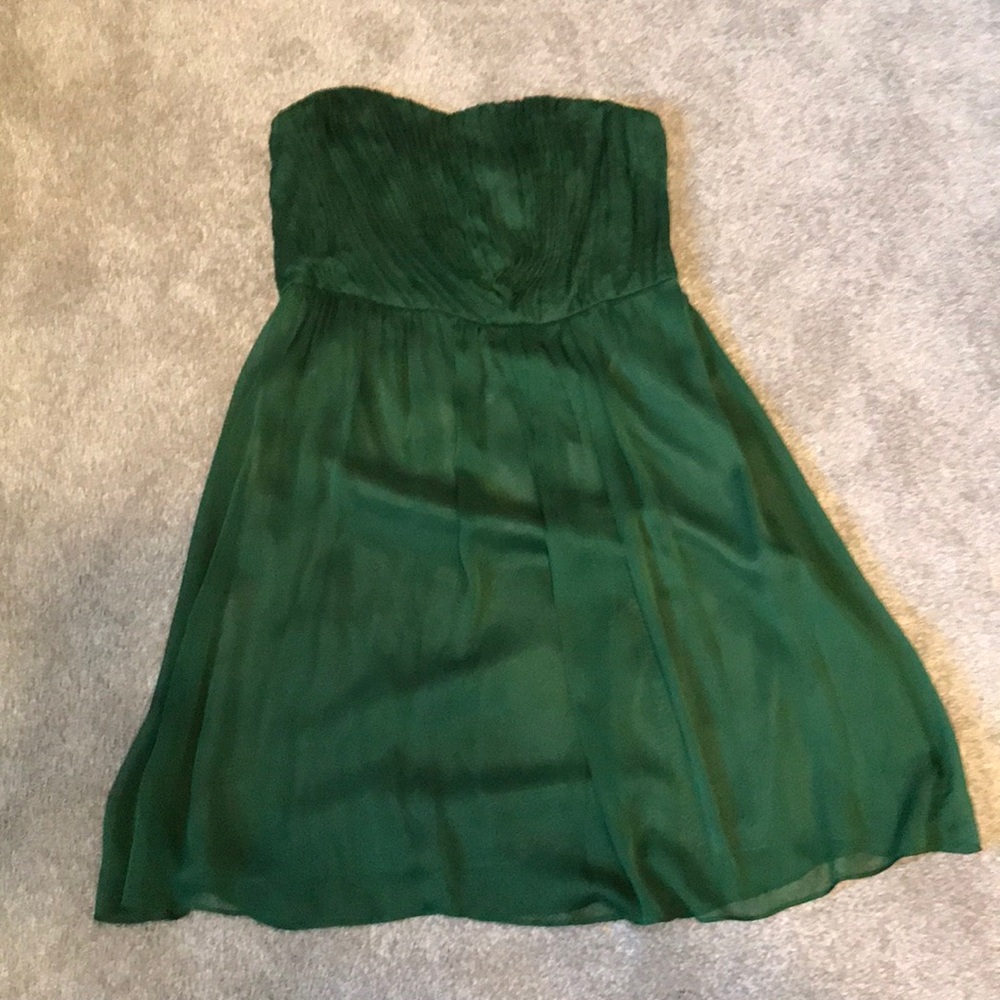 The limited size 12 Kelley green strapless dress